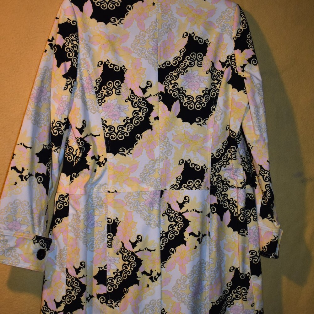 Womans jacket - Picture 2 of 3
